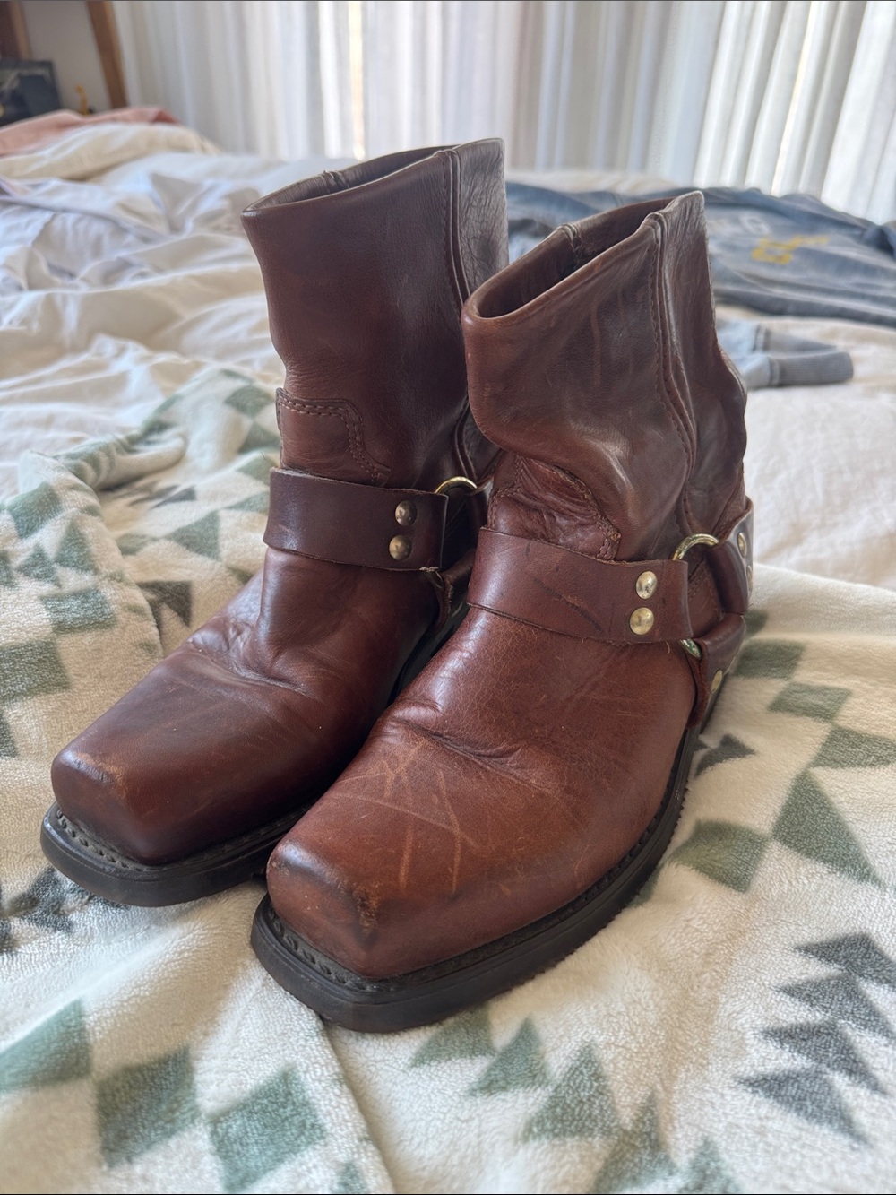 Double H harness boot